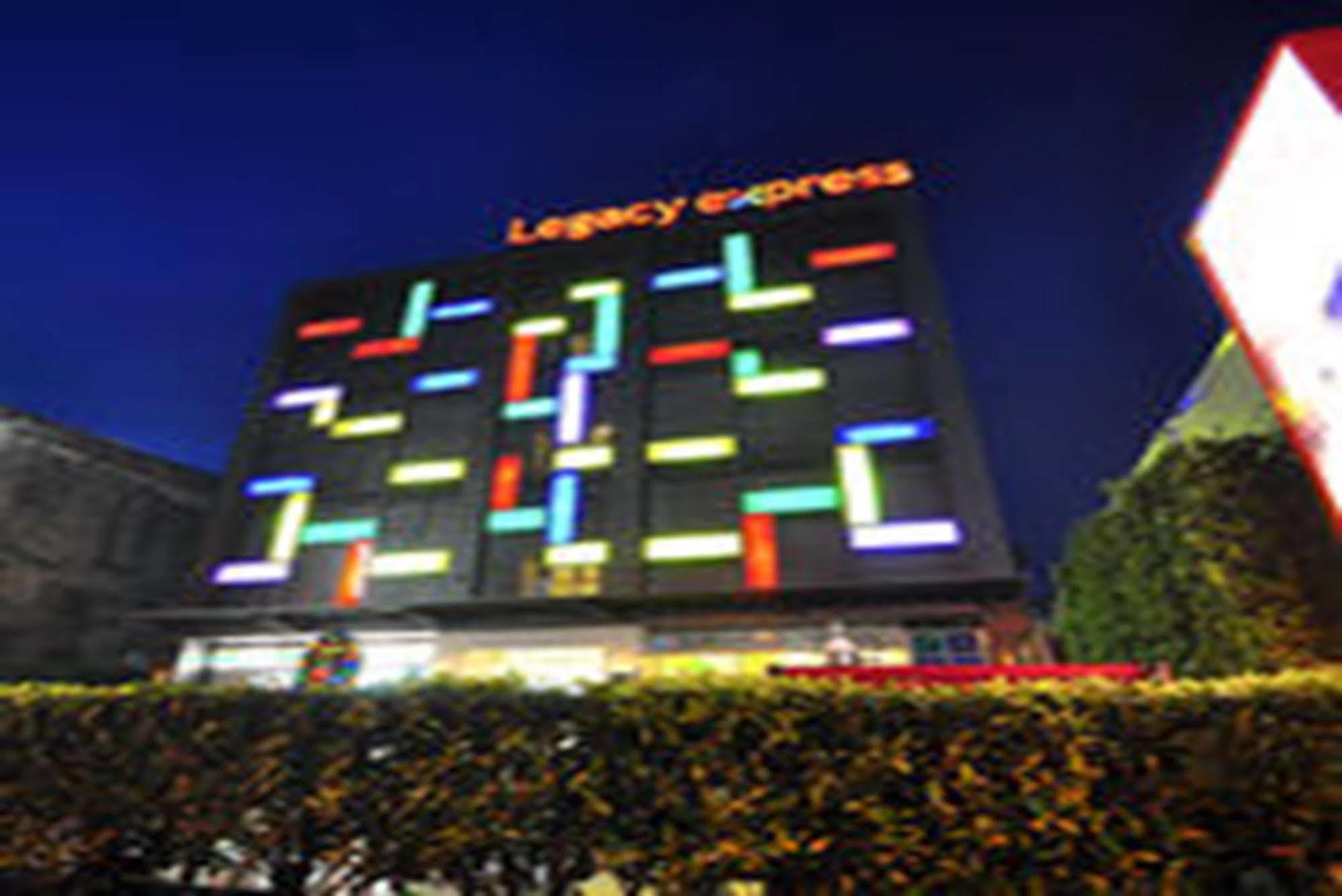 Legacy Hotel Bangkok Sukhumvit Exterior foto